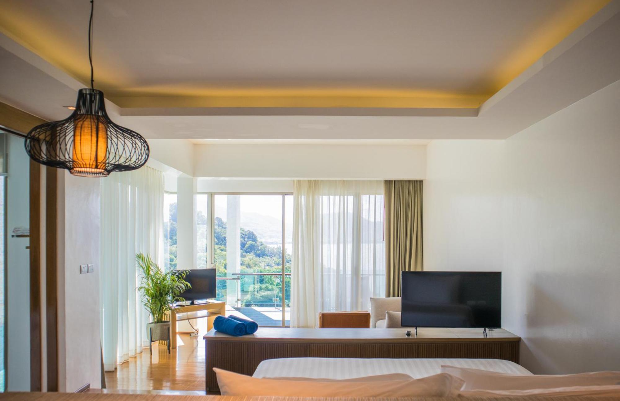 Wyndham Grand Phuket Kalim Bay Hotell Patong Eksteriør bilde